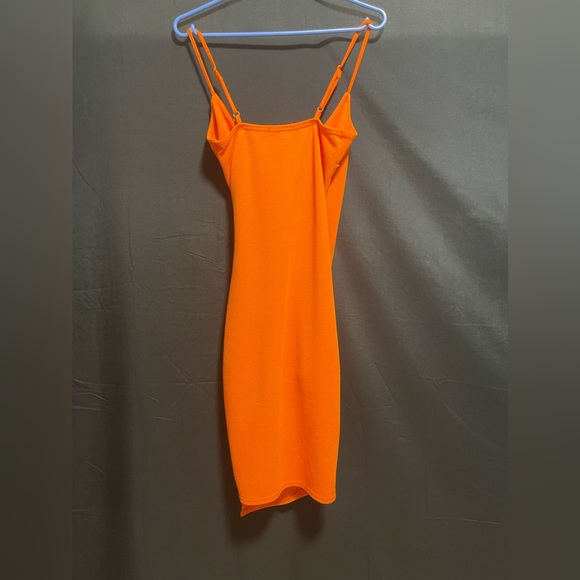 Orange bodycon spaghetti strap dress with slit - Picture 3 of 3